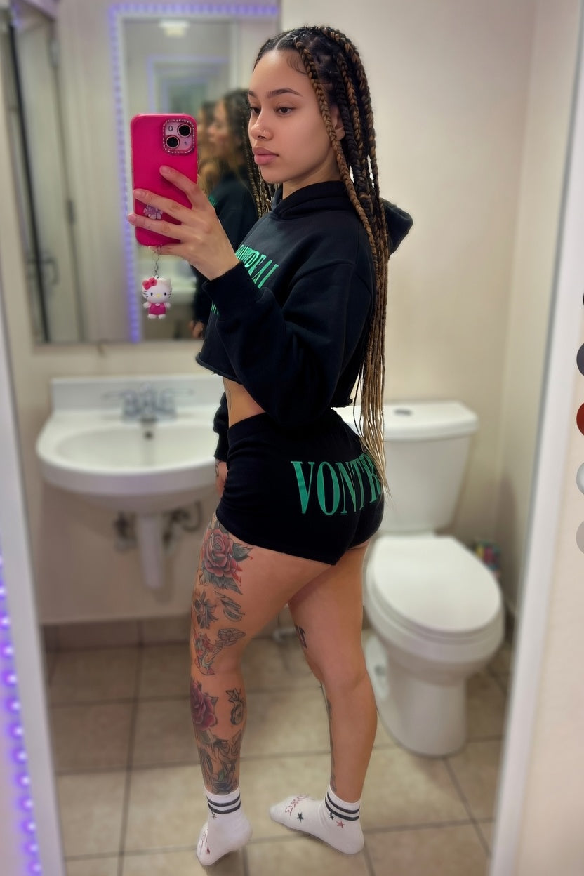 Essential Cropped Hoodie